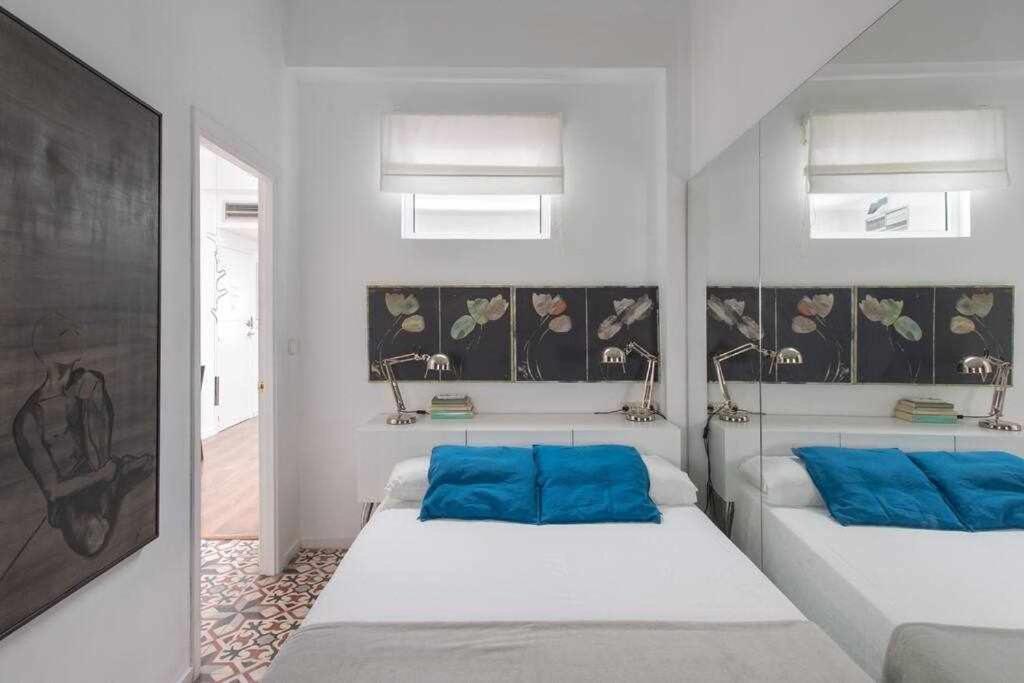 Lujoso Apartamento Con Patio En Triana Sevilla Exterior foto