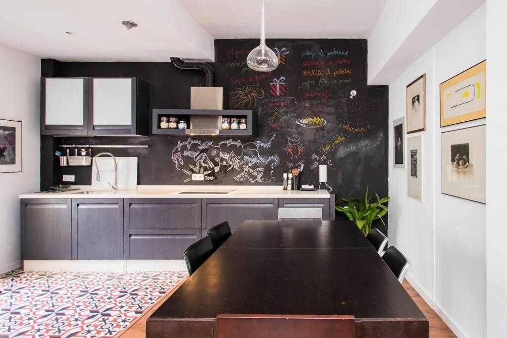 Lujoso Apartamento Con Patio En Triana Sevilla Exterior foto